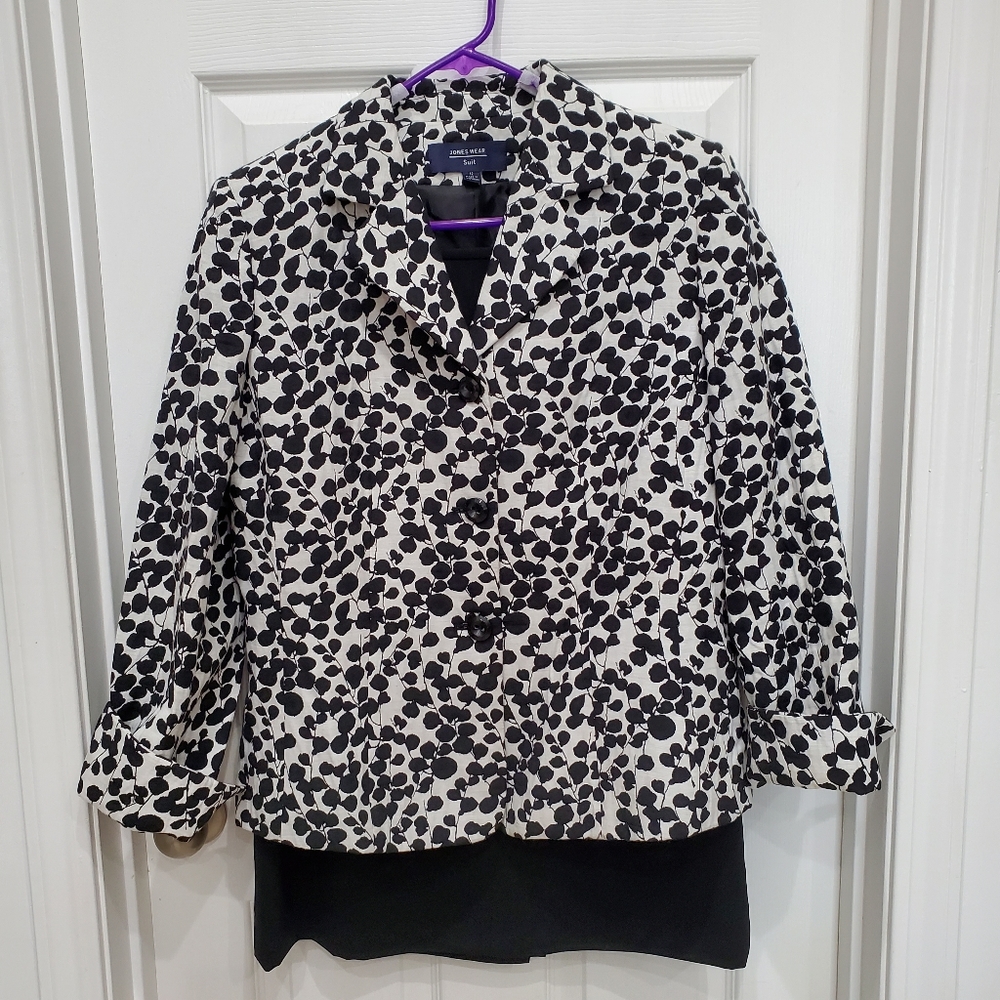 Jones Wear Suit Women’s Size 12 Black White Print 2pc Set Skirt Blazer Jacket